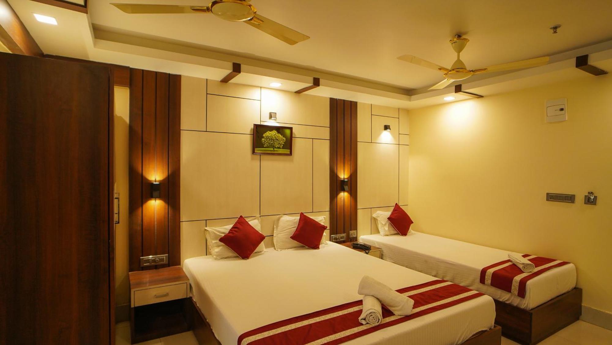 Hotel Mayuri !! Couple Friendly Family Hotel !! Digha  Exterior photo